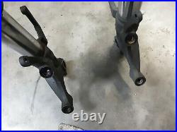 2004 04-06 Yamaha YZF R1 OEM fork tubes suspension lower triple front STRAIGHT